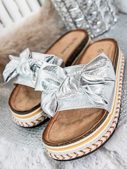 Damskie klapki srebrne P5113S