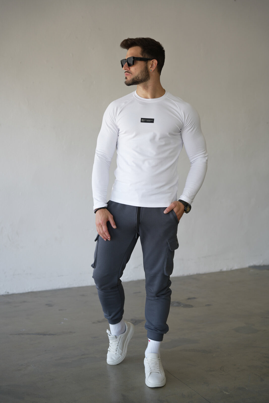 LONGSLEEVE MĘSKI BG BLUR | BIAŁY